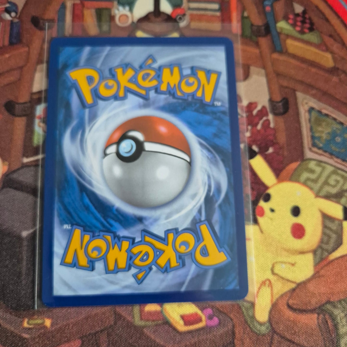 Décodage de Décryptomane Reverse Pokeball - 104/131 Evolutions Prismatiques
