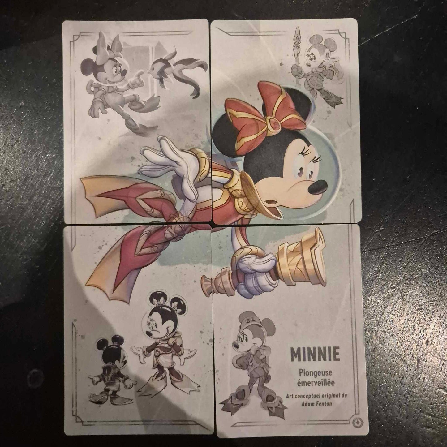 Lot des quatre cartes puzzle Minnie Plongeuse Emerveillée