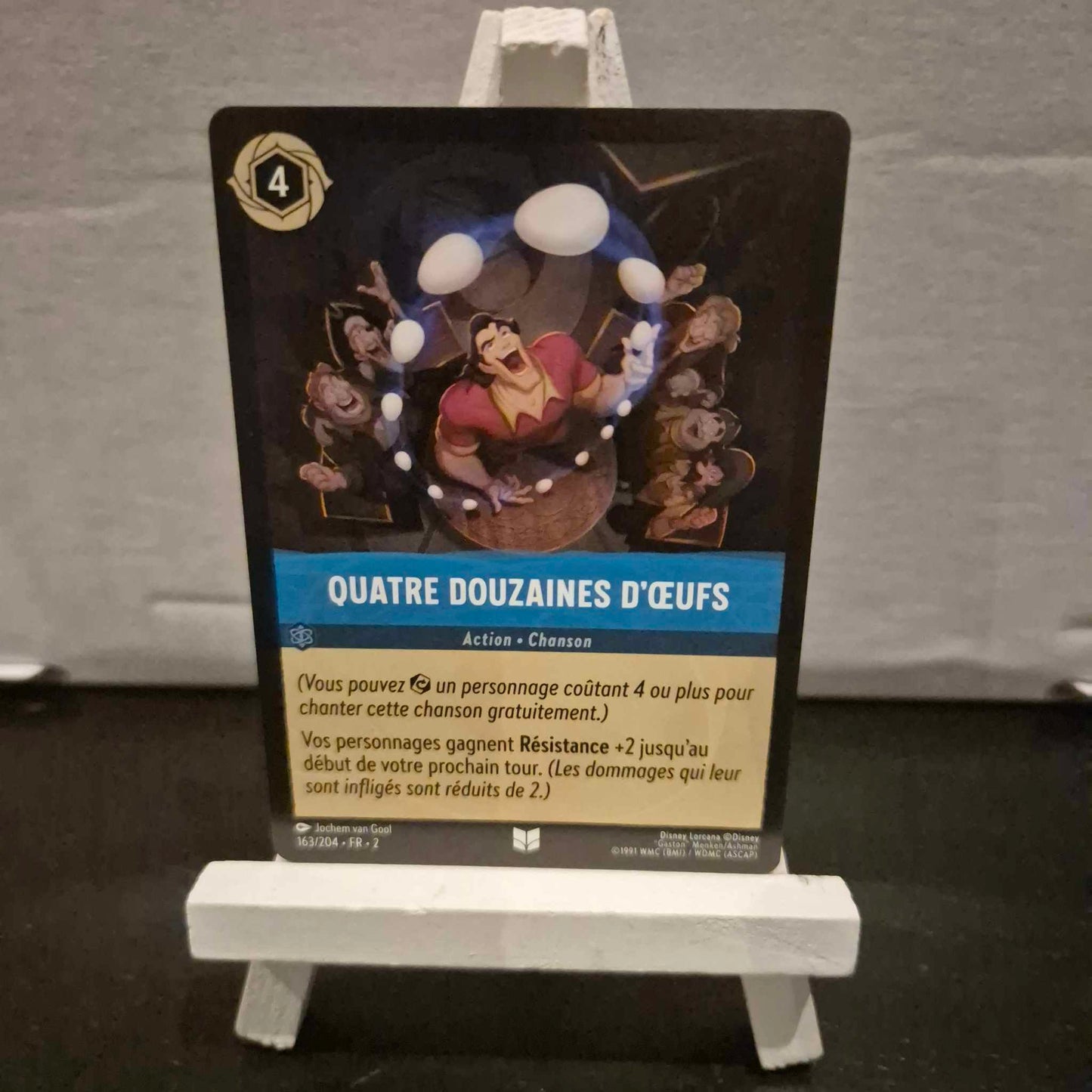 Quatre douzaines d'œufs - Inhabituelle 163/204